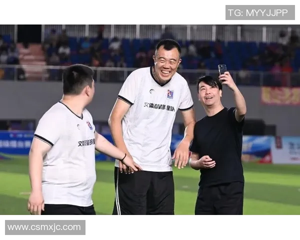 身高174的足球明星如何在绿茵场上展现非凡才华与魅力 身高174的足球明星如何在绿茵场上展现非凡才华与魅力