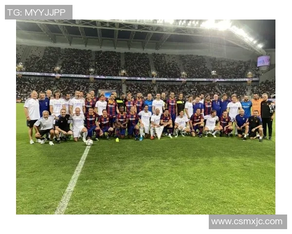 梅罗足球明星相框打造你的专属足球纪念空间，尽显球场传奇风采